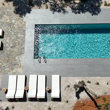 Villa The Pines- Jaccuzi - Private Pool - 7 Minutes From The