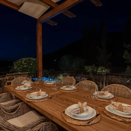 The Pines- Jaccuzi - Private Pool - 7 Minutes From The * Chania (Crete)