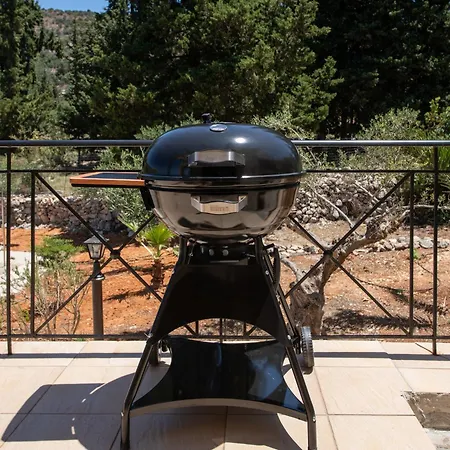 The Pines- Jaccuzi - Private Pool - 7 Minutes From The Villa *