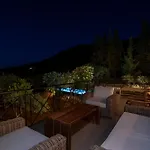 The Pines- Jaccuzi - Private Pool - 7 Minutes From The Chania (Crete)