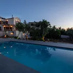 The Pines- Jaccuzi - Private Pool - 7 Minutes From The Vila *