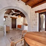 The Pines- Jaccuzi - Private Pool - 7 Minutes From The Vila *