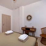 Vila The Pines- Jaccuzi - Private Pool - 7 Minutes From The Chania (Crete)