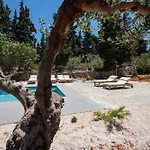 The Pines- Jaccuzi - Private Pool - 7 Minutes From The Vila Chania (Crete)