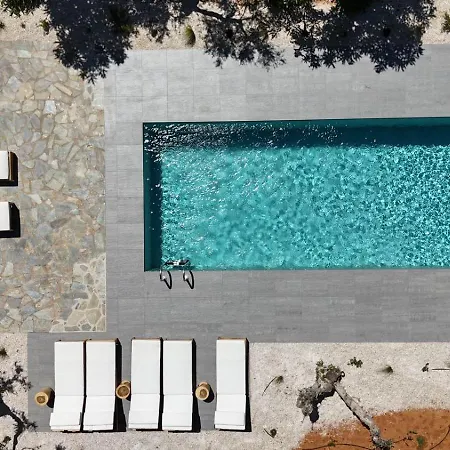 The Pines- Jaccuzi - Private Pool - 7 Minutes From The