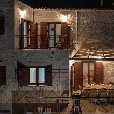 The Pines Villa