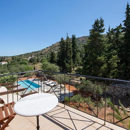 Вилла The Pines- Jaccuzi - Private Pool - 7 Minutes From The