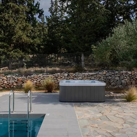 The Pines- Jaccuzi - Private Pool - 7 Minutes From The Вилла Ханья