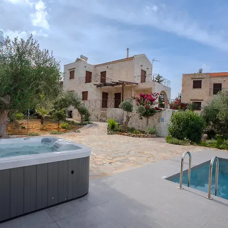 The Pines- Jaccuzi - Private Pool - 7 Minutes From The Вилла *