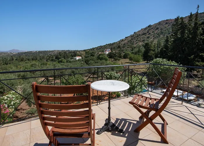 The Pines- Jaccuzi - Private Pool - 7 Minutes From The Villa