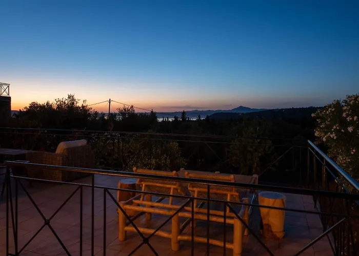 The Pines- Jaccuzi - Private Pool - 7 Minutes From The La Canea