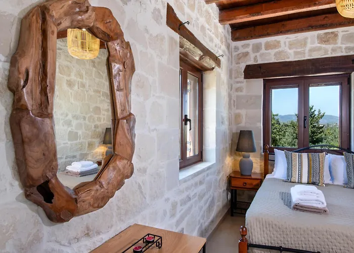 Villa The Pines- Jaccuzi - Private Pool - 7 Minutes From The La Canea