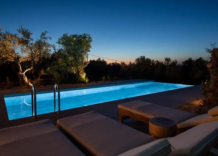 The Pines- Jaccuzi - Private Pool - 7 Minutes From The Villa Chania (Crete)