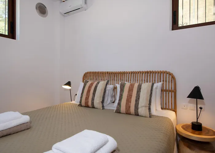 Villa The Pines- Jaccuzi - Private Pool - 7 Minutes From The