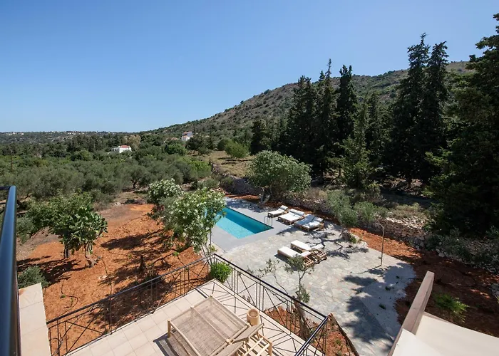 The Pines- Jaccuzi - Private Pool - 7 Minutes From The Villa