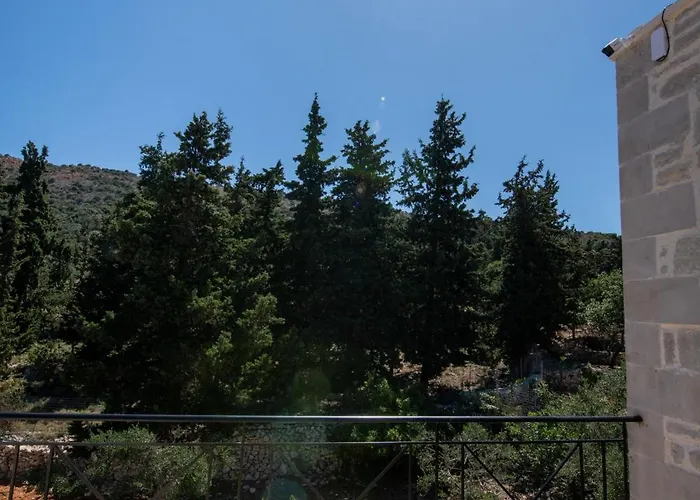 The Pines- Jaccuzi - Private Pool - 7 Minutes From The * Chania (Crete)