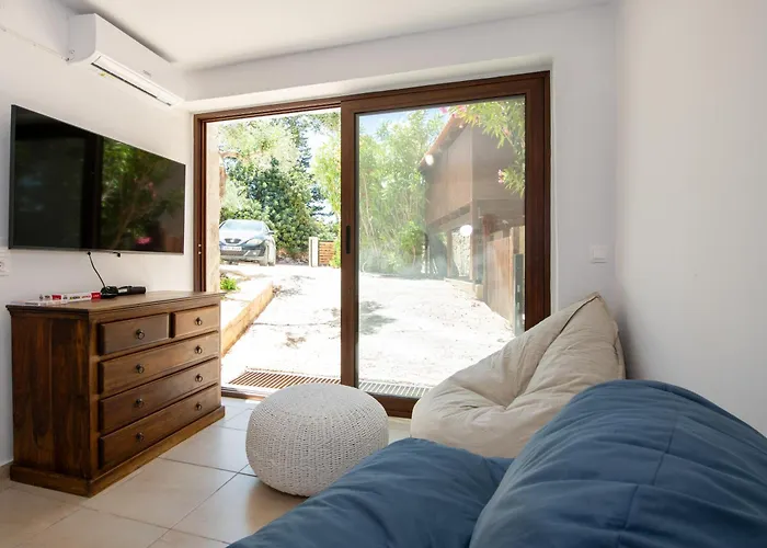 The Pines- Jaccuzi - Private Pool - 7 Minutes From The Villa