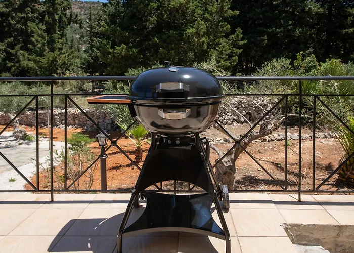 The Pines- Jaccuzi - Private Pool - 7 Minutes From The Villa *