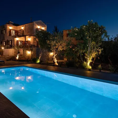 The Pines- Jaccuzi - Private Pool - 7 Minutes From The Villa Chania (Crete)