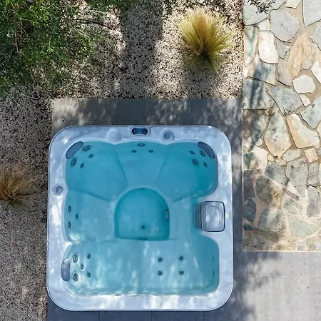 The Pines- Jaccuzi - Private Pool - 7 Minutes From The Vila Chania (Crete)
